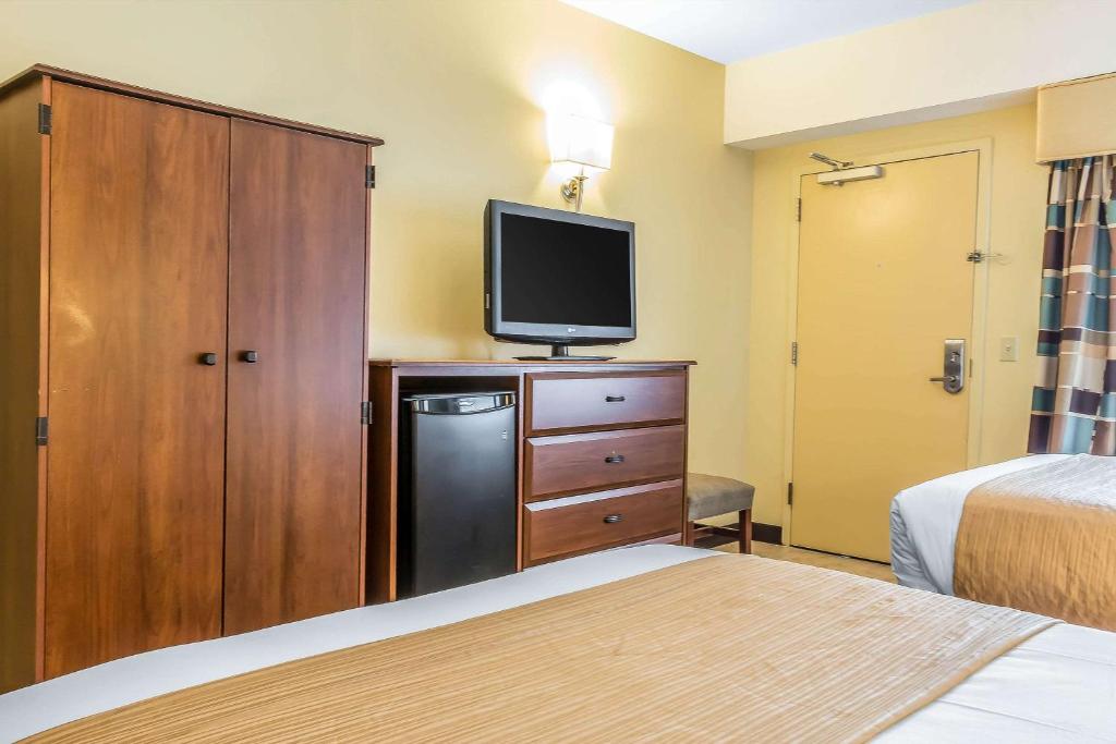 Room image 4